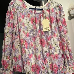 JODIFL Pink and Gray Pleated 3/4 Sleeve Blouse